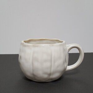 NEW RARE Williams Sonoma White Sculptural Pumpkin Mug 21 OZ Stoneware